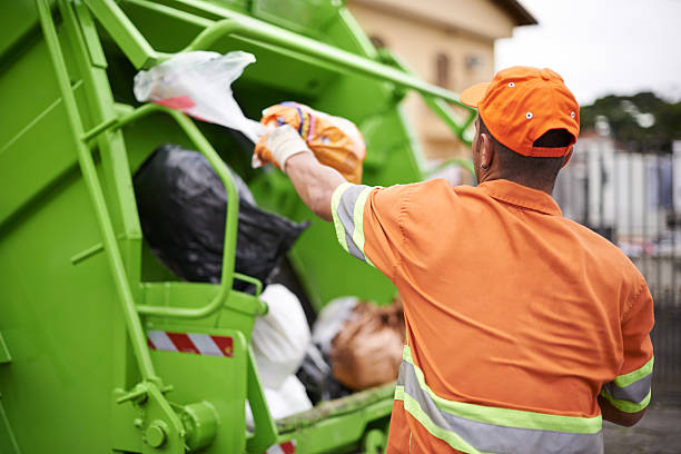 Best Dumpster Rental Services  in Larimore, ND